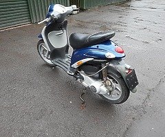 2004 piaggio 125cc - Image 3/5