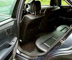 2015 Mercedes-Benz E 220 - Image 5/10
