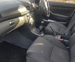 Toyota Avensis - Image 4/7