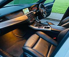 132 BMW F10 520D M-SPORT FACTORY LCI 
BUSINESS EDITION 
ORIGINAL WHITE COLOR - Image 3/5