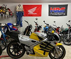 Honda vfr400 nc30