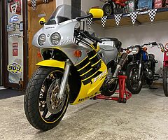 Honda vfr400 nc30 - Image 4/4
