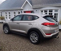 Car - Image 3/3