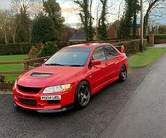 2004 mitsubishi 8 50’000 miles - Image 4/10