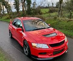 2004 mitsubishi 8 50’000 miles - Image 6/10