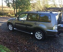 2016 Mitsubishi Shogun