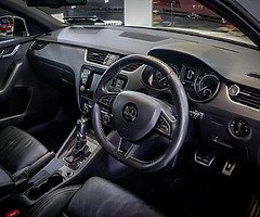 Skoda Octavia VRS TDI DSG WAGON - Image 5/9