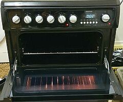 Hotpoint cooker