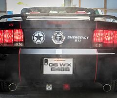 Ford Mustang Convertible - Image 4/4