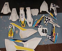 Husqvarna fc250 2017 plastics 2 sets