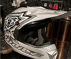 Wulf helmet