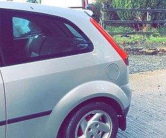 2005 Ford Fiesta