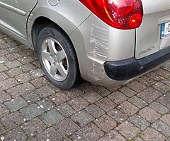 Car - Image 5/5