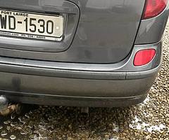 car NISSAN TINO 1.8