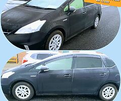 Toyota Prius Hybrid 2014 = 7 seater