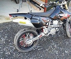 Suzuki drz400