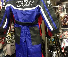 Kids wulf helmets,goggles,gloves,boots,body armour - Image 4/6