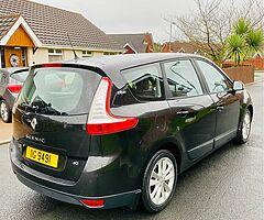 2010 Renault Grand Scenic - Image 4/8