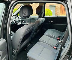 2010 Renault Grand Scenic - Image 7/8
