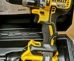 Dewalt  sets   of  cordless  drills  brand  new top top quality 