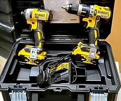 Dewalt  sets   of  cordless  drills  brand  new top top quality 
