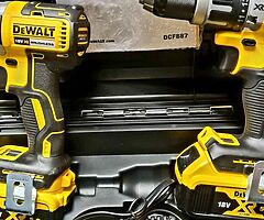Dewalt  sets   of  cordless  drills  brand  new top top quality 