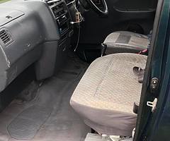 2002 Toyota hiace D4D SWB - Image 6/10