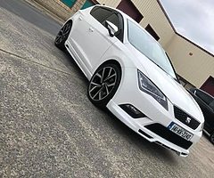 141 Seat Leon 1.6tdi CR SE TECH PACK - Image 4/10