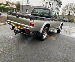 2006 Mitsubishi L200