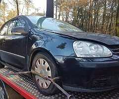 CASH FOR ALL VICHLES

End of life certificate given to all of vehicles

 WE take all makes and model