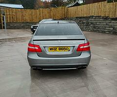 2009 Mercedes-Benz E-Class - Image 6/7