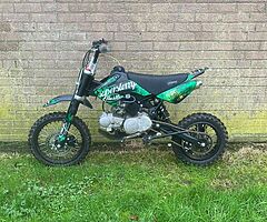 Stomp 125 superstomp
