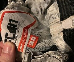 Motocross gear adult size medium and kids age 14 - Image 4/9