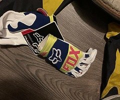Motocross gear adult size medium and kids age 14 - Image 6/9