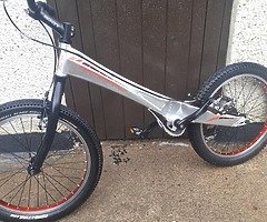 MONTY BICYCLE TRIALS BIKE