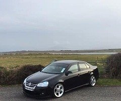 Car - Image 6/6