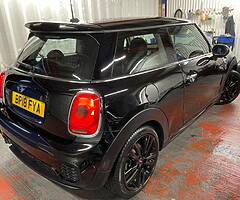 2018 MINI COOPER - Image 6/10