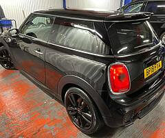 2018 MINI COOPER - Image 7/10