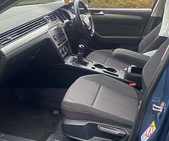 172 Volkswagen Passat 1.6 tdi trendline - Image 4/8