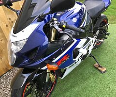 Suzuki GSXR 750 K5 - Image 8/10