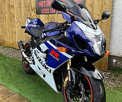 Suzuki GSXR 750 K5 - Image 9/10