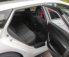 Hyundai i40 white estate - Image 6/10