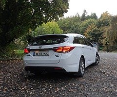 Hyundai i40 white estate - Image 9/10