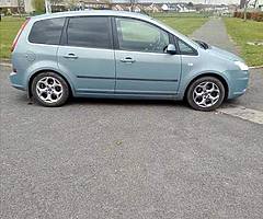 Breaking ford cmax