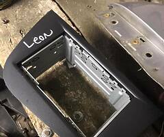 Mk2 Leon double din adapter