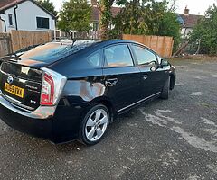 2015 Toyota Prius - Image 3/10