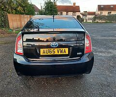 2015 Toyota Prius - Image 4/10