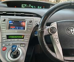 2015 Toyota Prius - Image 5/10