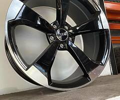 20” AUDI RS3 gloss black , BRAND NEW, tyre package available delivery available 07880705574