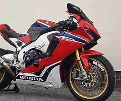 2017 Honda CBR - Image 5/10